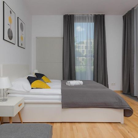 Kolejowa Apartments Warsaw By Noclegi Renters Екстер'єр фото